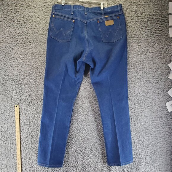 Wrangler Jeans Mens 40x34 Blue Classic Fit 13MWZ Original Cowboy Cut Denim - Picture 1 of 11